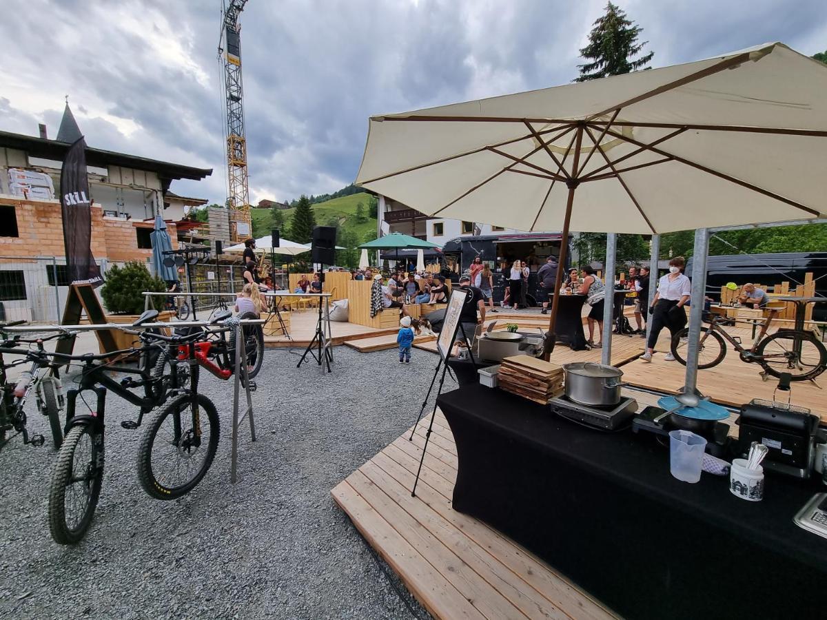Skill Mountain Lodge - Ski Und Bike Hostel Im Sommer Mit Joker Card Saalbach-Hinterglemm Kültér fotó