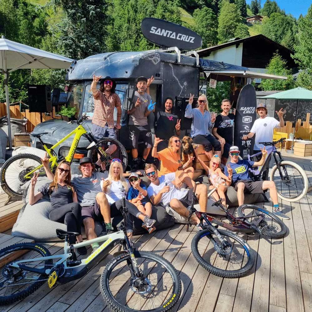 Skill Mountain Lodge - Ski Und Bike Hostel Im Sommer Mit Joker Card Saalbach-Hinterglemm Kültér fotó