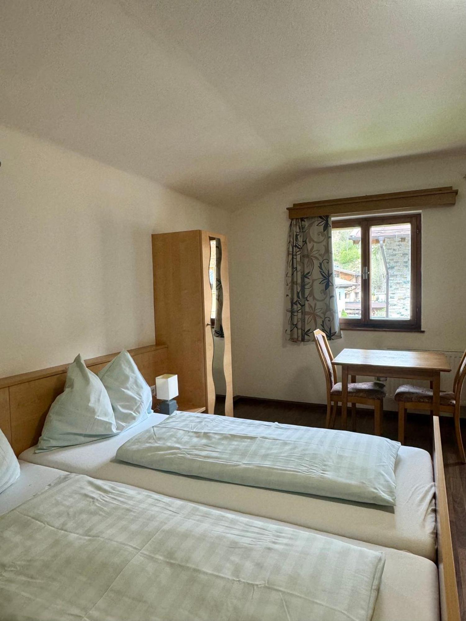 Skill Mountain Lodge - Ski Und Bike Hostel Im Sommer Mit Joker Card Saalbach-Hinterglemm Szoba fotó